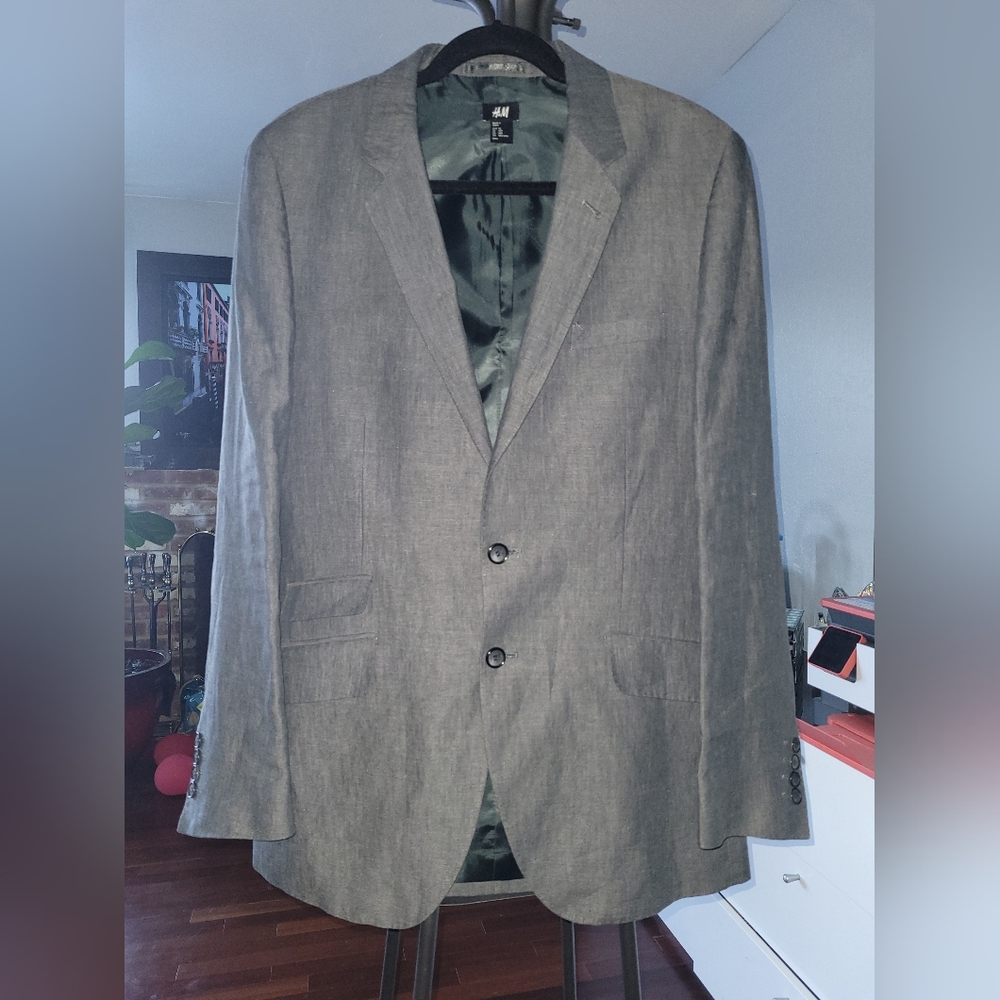 H&M Size 42R Men's Suite Blazer Gray Grey in Excellent Pre-loved Condition!